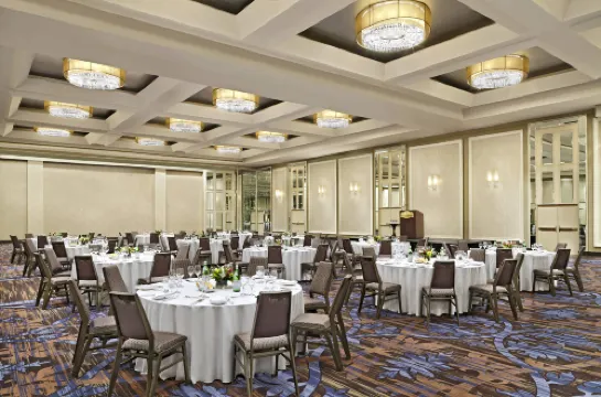 Le Centre Sheraton Montreal Hotel