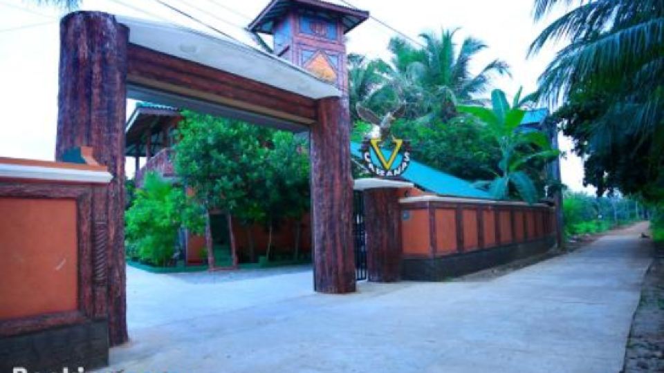 V Cabanas & Yala Safari Place