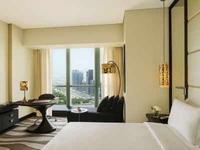 Superior King Room With City View