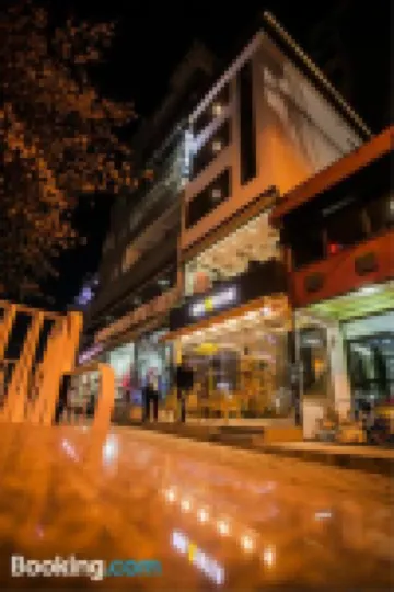 Center Hotel Отели в г. 