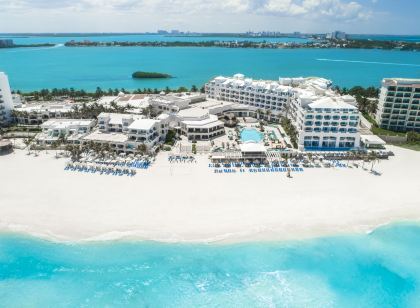 Wyndham Alltra Cancun All Inclusive Resort