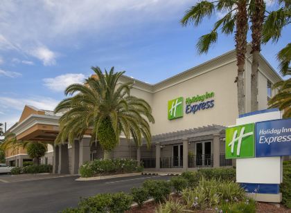 Holiday Inn Express Jacksonville Beach