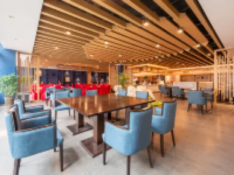 Joy 87. 8 Music Hotel Hotéis em Luonan