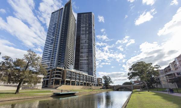 Meriton Suites Church Street