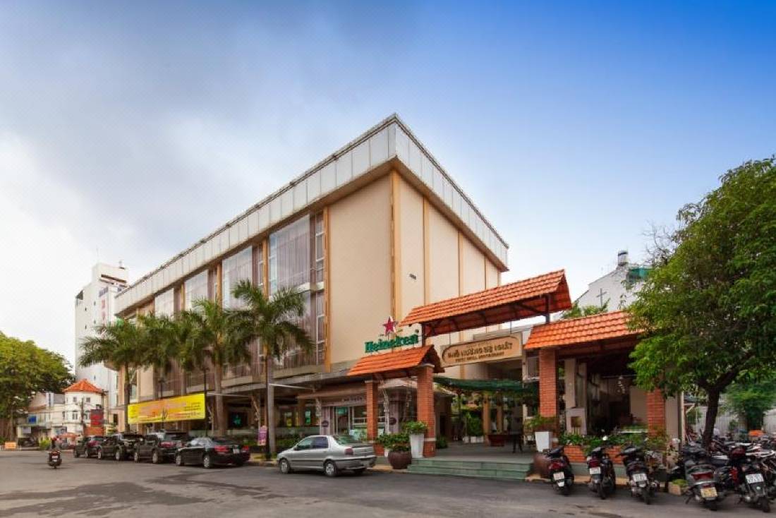 First Hotel-Ho Chi Minh City Updated 2022 Room Price-Reviews & Deals |  Trip.com