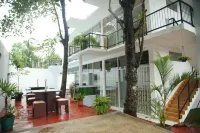 Nelinsa Residence Hotels in Moragolla