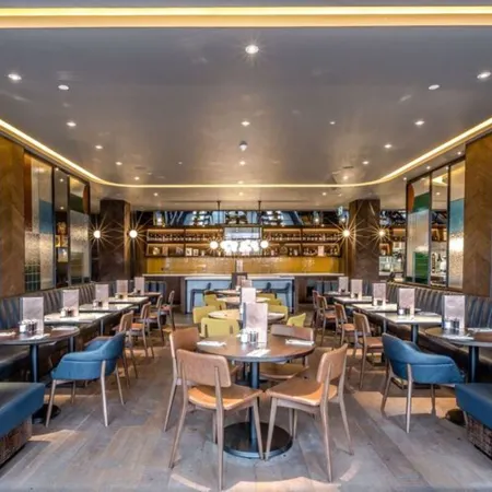 Crowne Plaza LONDON - KINGS CROSS by IHG Отели рядом с достопримечательностью «Блумсбери»