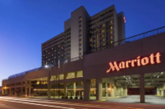 Charleston Marriott Town Center Hotels in 