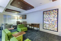 Holiday Inn Express & Suites Elk Grove West I-5 Hotels in Elk Grove