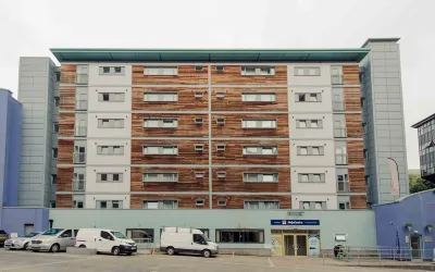 Premier Suites Newcastle Hotels in Ньюкасл