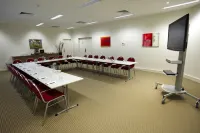 Quest Mawson Lakes - Mountain view