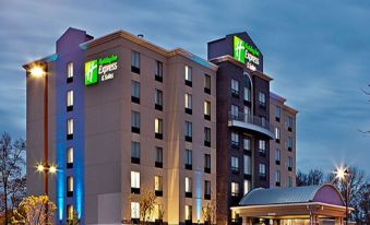 Holiday Inn Express & Suites Columbus - Polaris Parkway