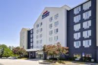 Fairfield Inn & Suites Atlanta Vinings/Galleria Hotels in Smyrna