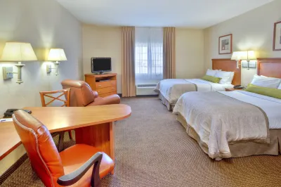 Candlewood Suites Fort Stockton Hôtels à proximité de : Giant Road Runner