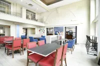 Holiday Inn Express & Suites Port Clinton-Catawba Island Hotels in Put-in-Bay