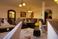 Hotel Gasthaus Zur Sonne Hotels in Dinkelsbuhl