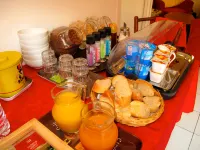 Nouvel Hotel - Breakfast