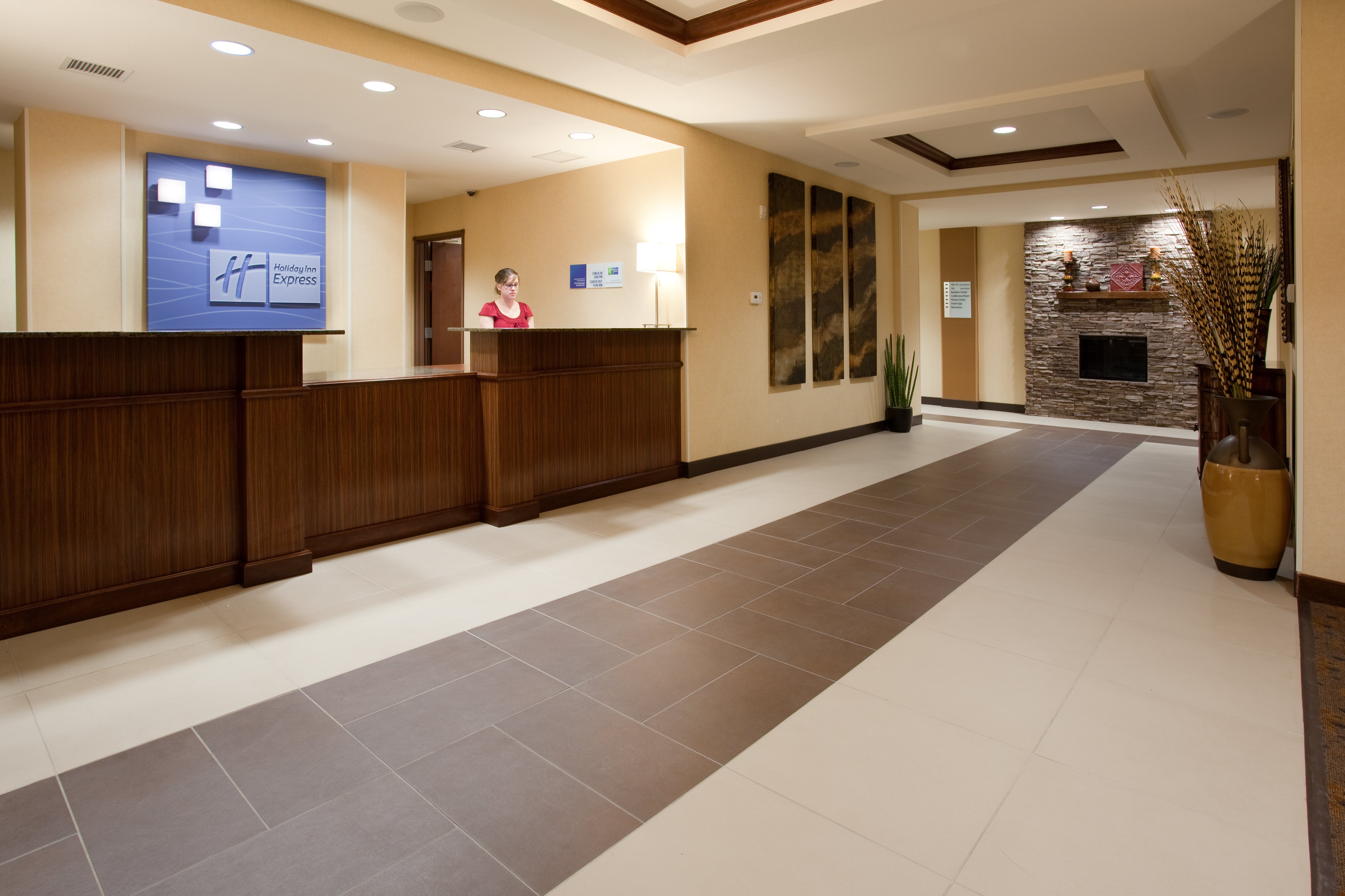 Holiday Inn Express Hotel & Suites Lamar, an Ihg Hotel