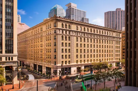 Palace Hotel, a Luxury Collection Hotel, San Francisco Отели рядом с достопримечательностью «Филберт-стрит»