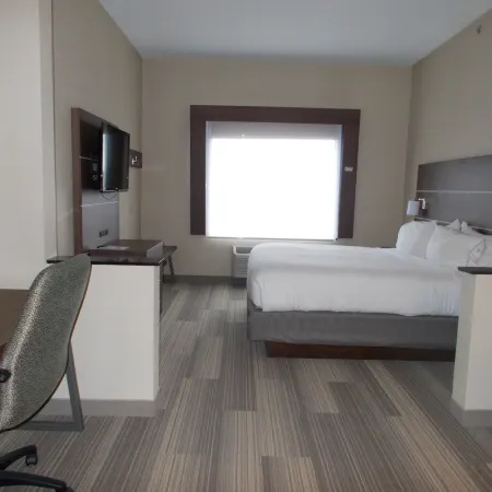 Route 66 Inn & Suites