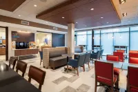 Holiday Inn Express & Suites Camas- Vancouver Hotels in Camas
