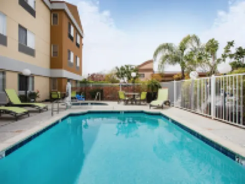 La Quinta Inn & Suites by Wyndham Dublin - Pleasanton Hotels in Dublin