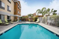 La Quinta Inn & Suites by Wyndham Dublin - Pleasanton Hotels in Dublin