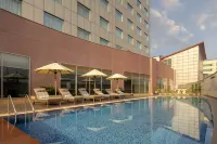 Radisson Gurugram Udyog Vihar - Rooftop Pools
