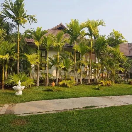 Villa Thakhek