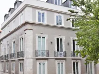 ليزبون فايف ستارز أبارتمنتس كومبرو 77 Hotels near متحف الكهرباء