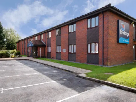 Travelodge Llanelli Cross Hands Hotels in 