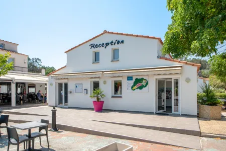 Comfort Aparthotel Mandelieu la Napoule Village