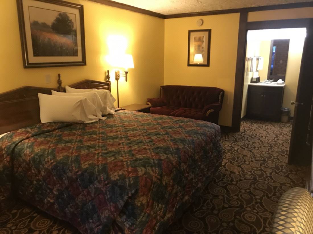 cheap hotels in carthage mo