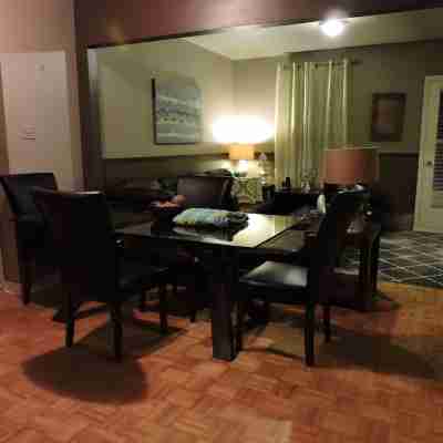 Apartment on 5th Avenue Dining/Meeting Rooms