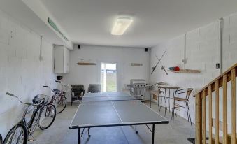 120 Waters Edge - River Rest - 3 Br Condo