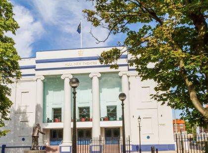 Kingston Theatre Hotel