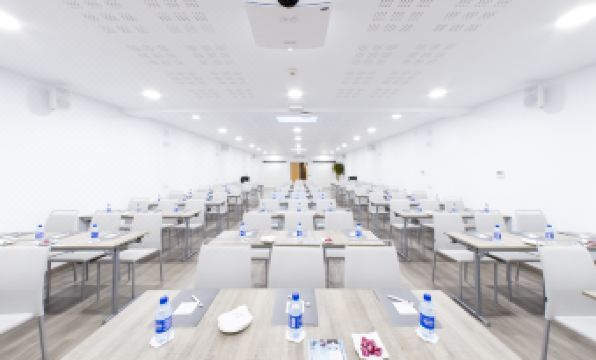 Crowne Plaza MADRID AIRPORT by IHG