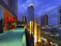 Ibis Styles Bangkok Sukhumvit Phra Khanong - Pools