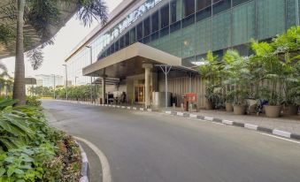 Niranta Transit Hotel Terminal 2 Arrivals/Landside