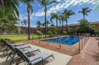 Mildura Inlander Resort - С бассейном