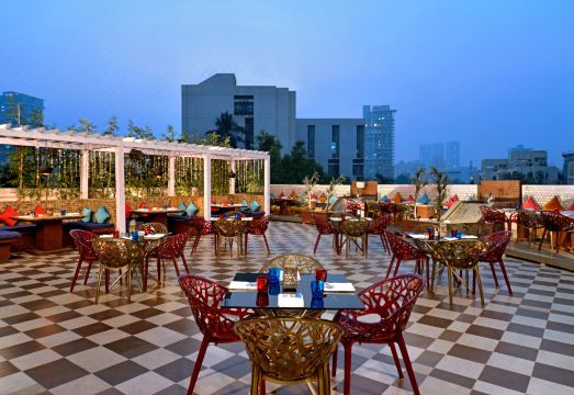 2. 래디슨 뭄바이 ..