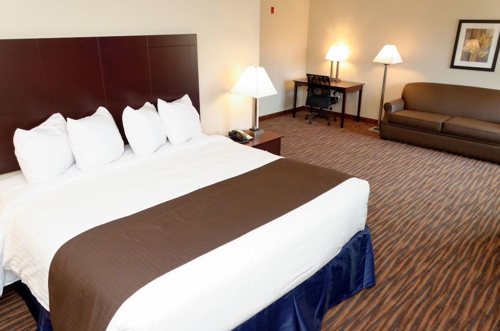 Cobblestone Inn & Suites - Denison - Oak Ridge