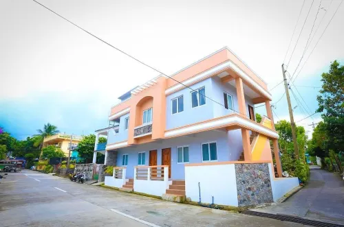 Ichehan Lodge Hotels in Basco