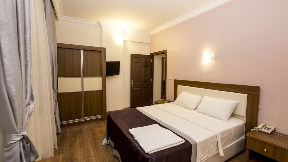 Tarbus Hotel