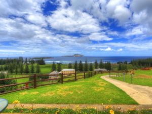 Islander Lodge Apartments