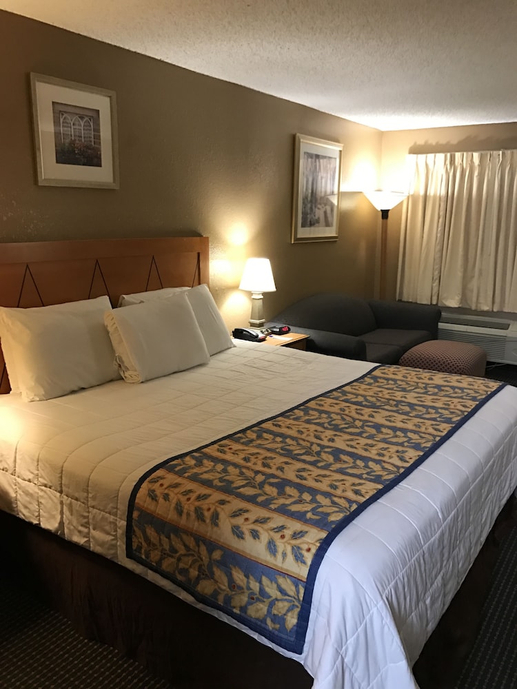 Americas Best Value Inn Laredo