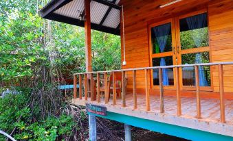 Lam Poh Beach Resort
