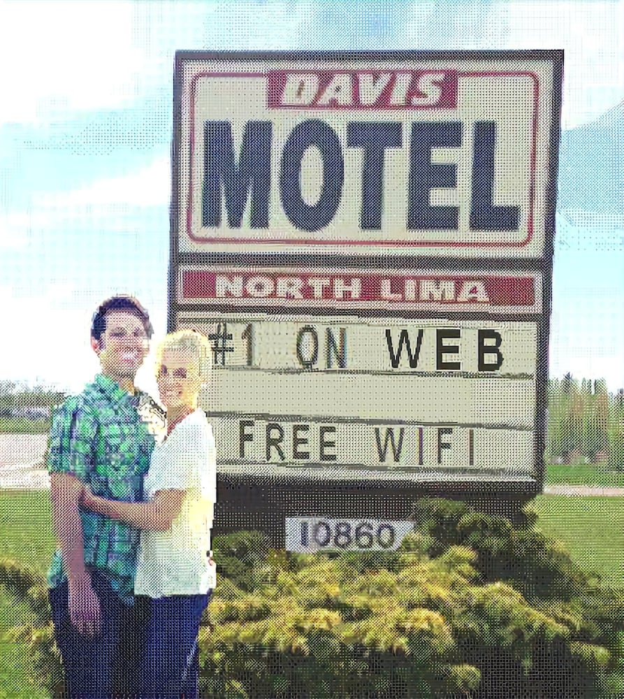 Davis Motel