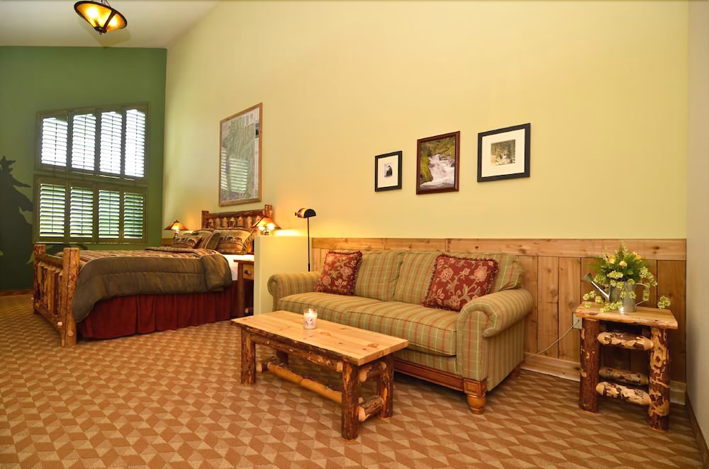 Best Western Plus Battleground Inn & Suites