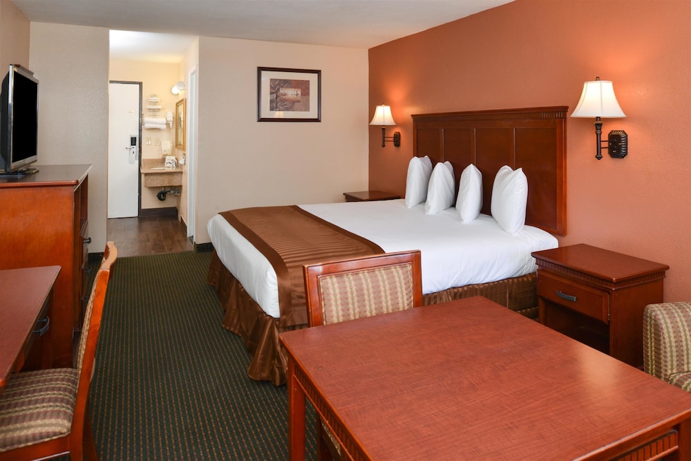 Americas Best Value Inn & Suites Bakersfield E